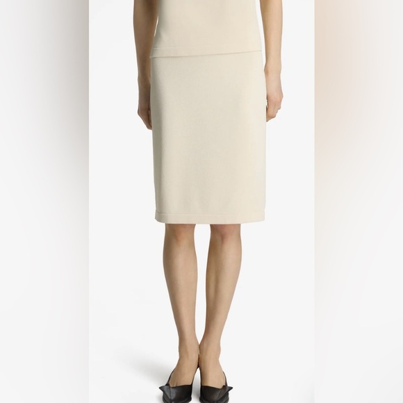 St. John By Marie Gray Knit Pencil Skirt, Size 14, Color Cream, Pull On, Classic - Picture 1 of 9